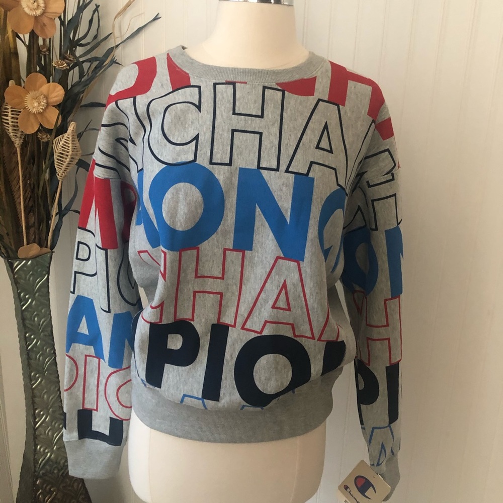 Champion NWT women’s Reverse Weave Allover Print S